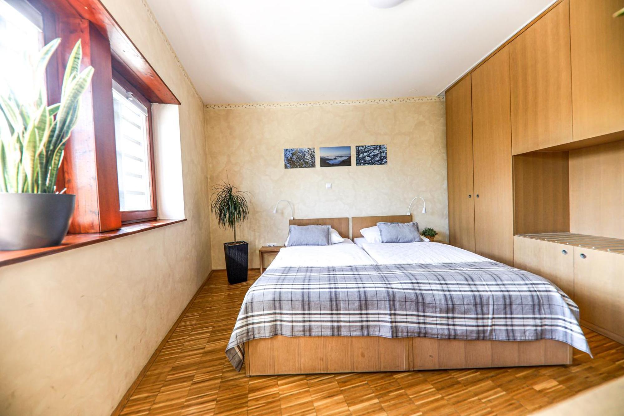 Hotel Celjska Koca Celje Buitenkant foto